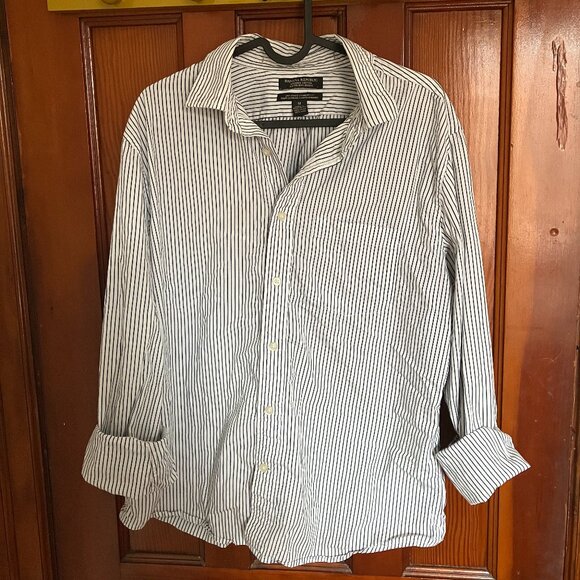 Banana Republic Organic Cotton Striped Cotton Boyfriend Button Down - Picture 2 of 5